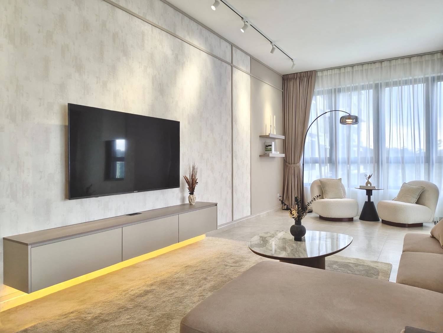 Still Radiance Trinity Pentamont